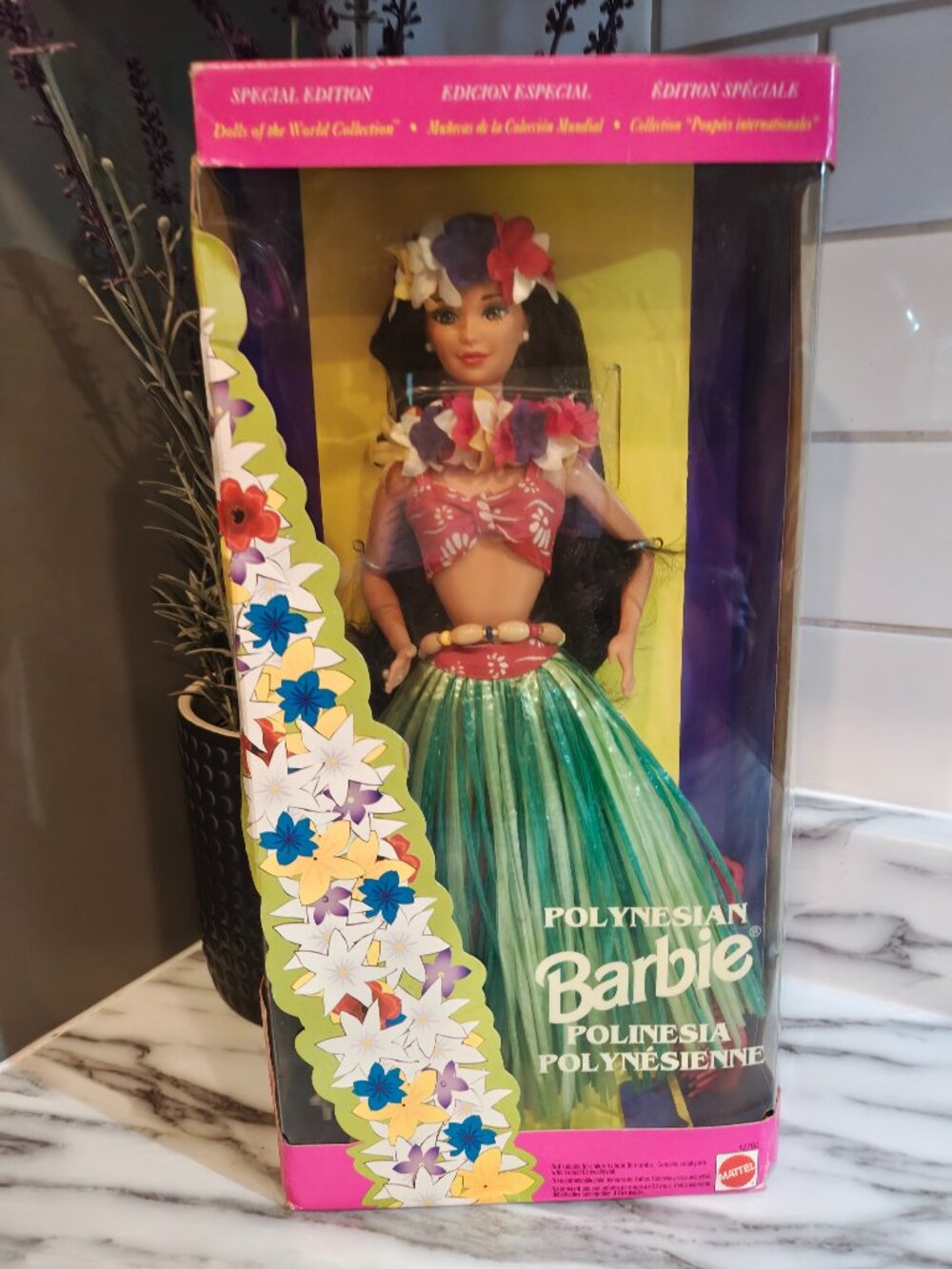 1994 Polynesian Barbie Special Edition Dolls of the World Mattel #12700